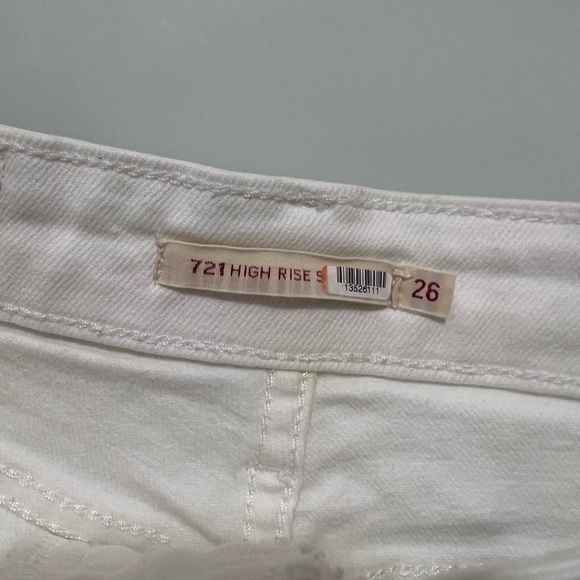 Levi’s White 721 High Rise Skinny Jeans Size 26 US $98 - Picture 8 of 9